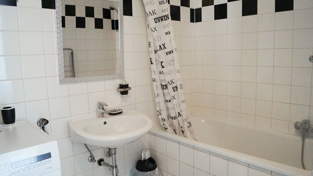 Фото Modern Apartment in The Heart of Vienna 5