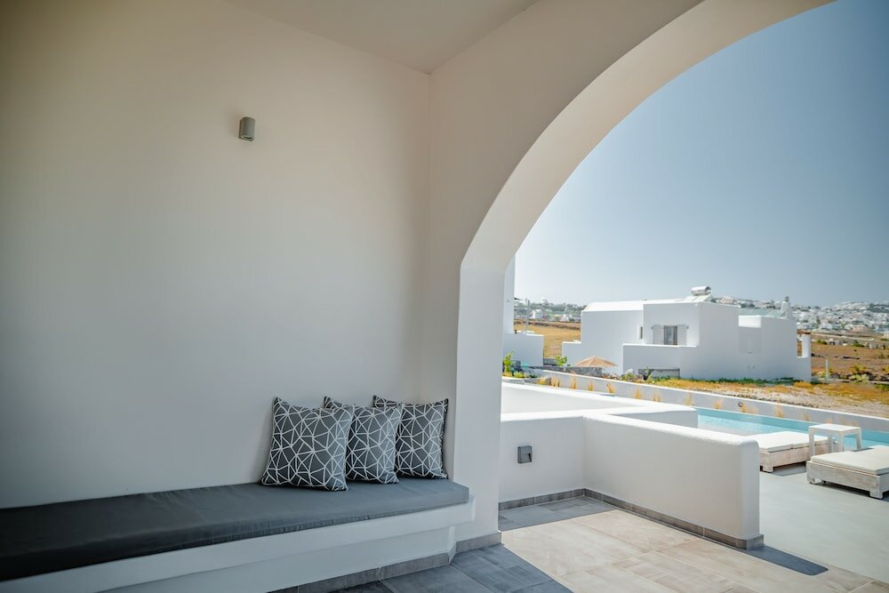 Фото Bonsai Luxury Suites