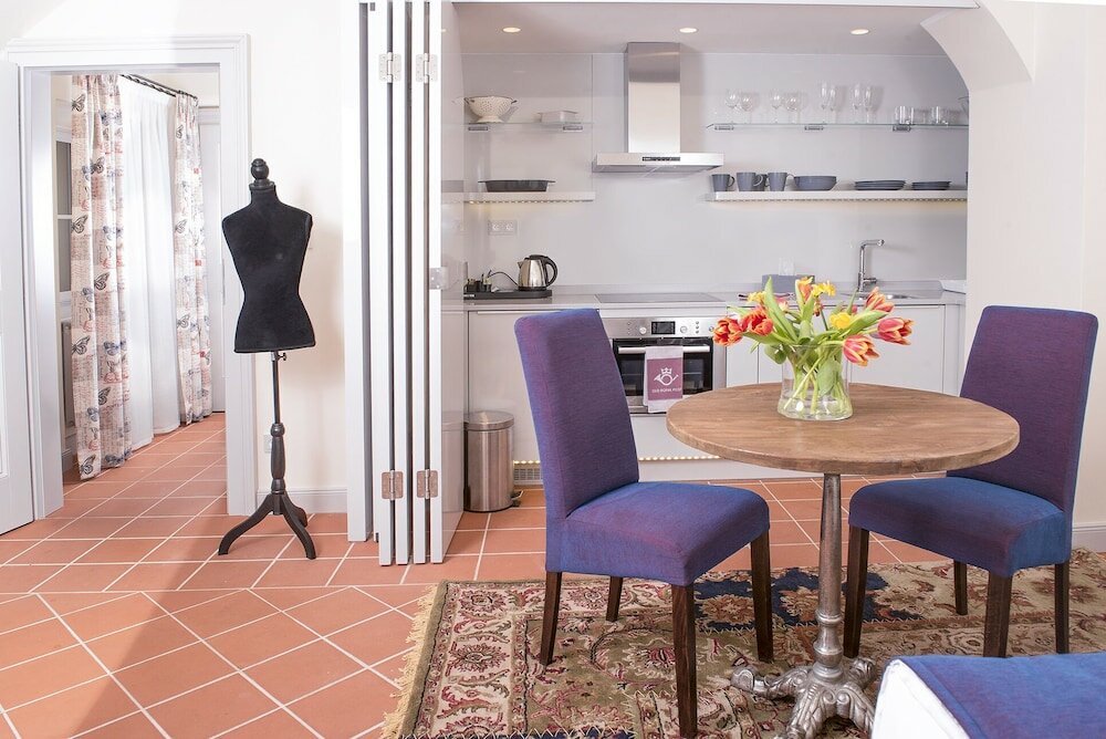 Фото Old Royal Post Hotel