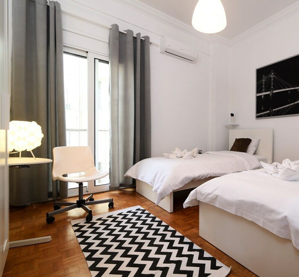 Фото New Apartment in the heart of Koukaki Orlof str