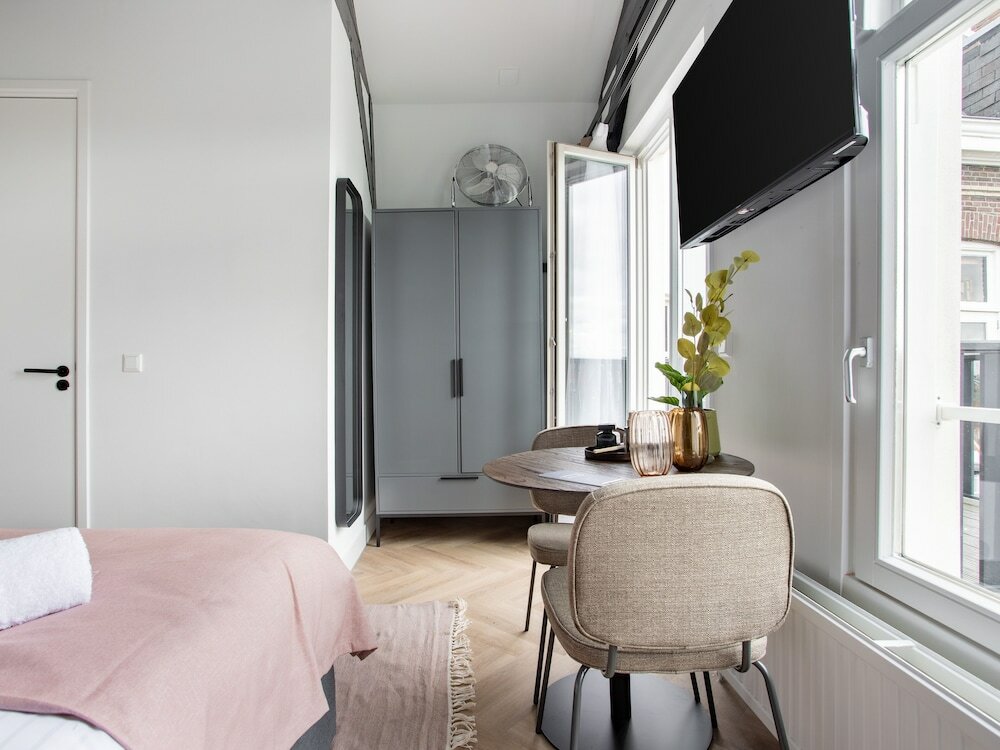 Фото Limehome Amsterdam Hemonystraat