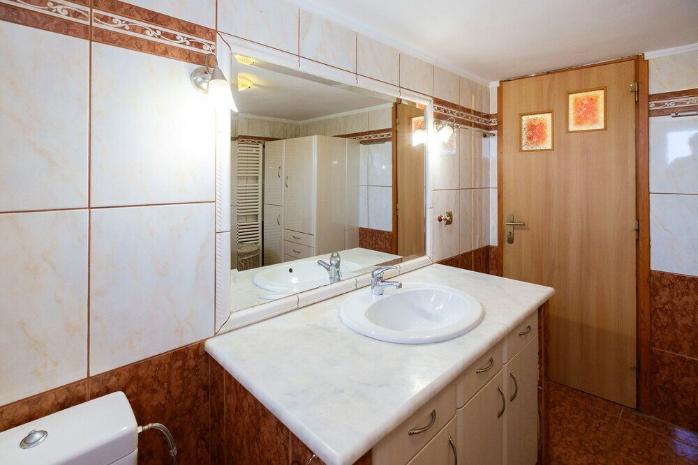 Фото Relaxing Family Home near Beaches