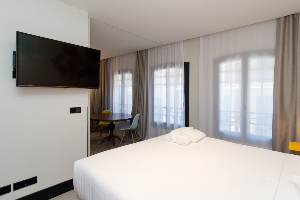 Фото Amor de Dios 17 Luxury Suites