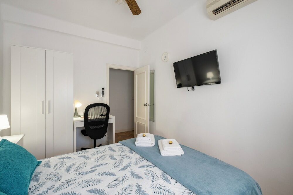 Фото Madrid center room just 3 metro stops