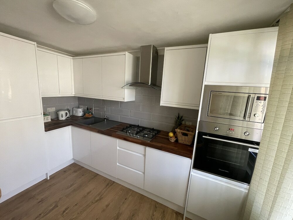 Фото Whole House Cottage with huge Garden