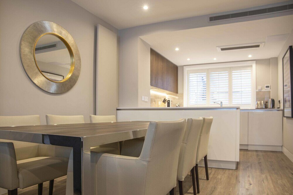 Фото Stunning Rare Soho Gem