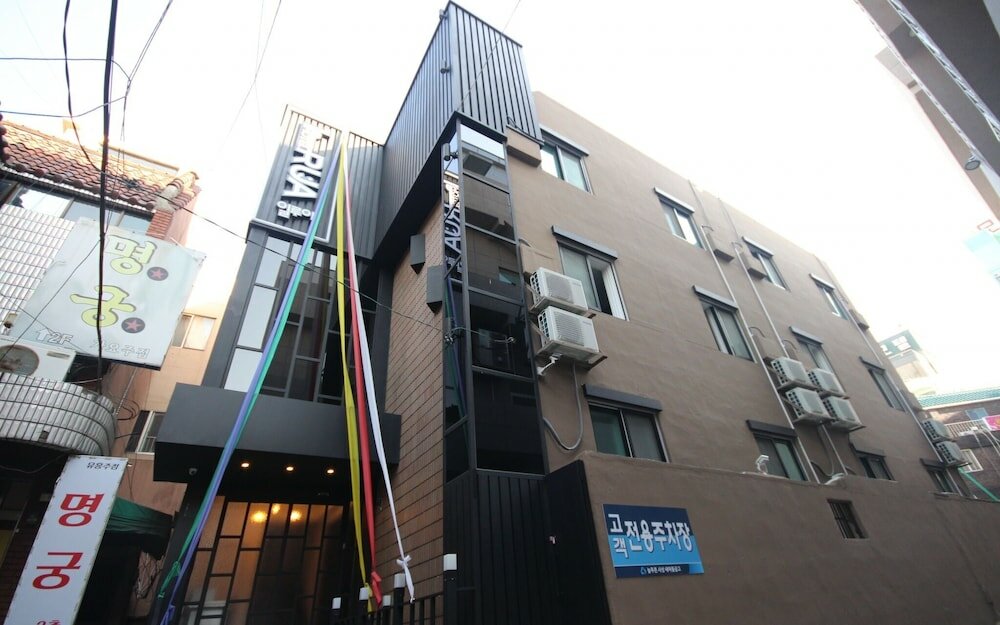 Фото отеля 1