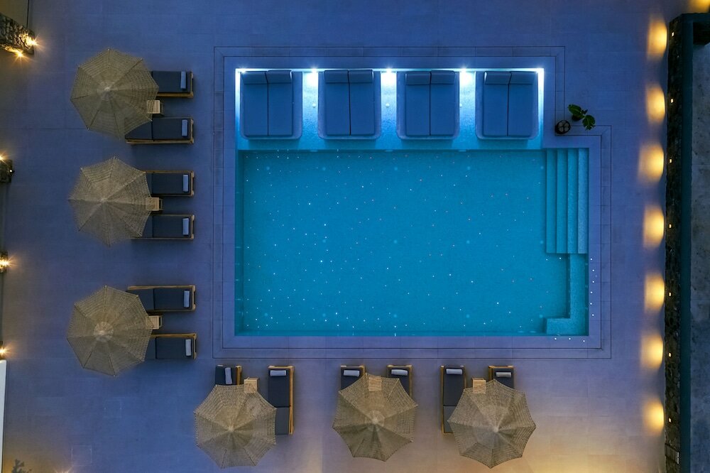 Фото Onyx Hotel & Suites