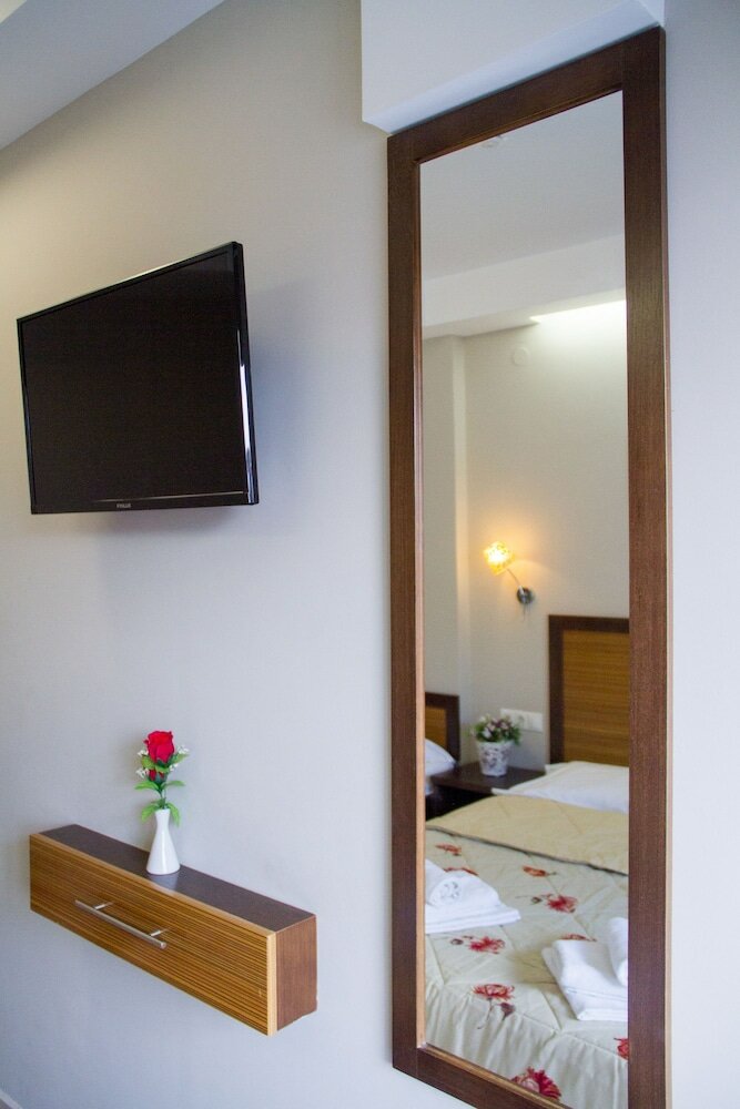 Фото Hotel Rodon