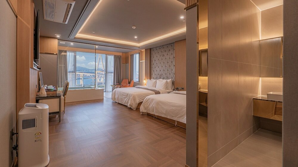 Фото Grand Bern Hotel