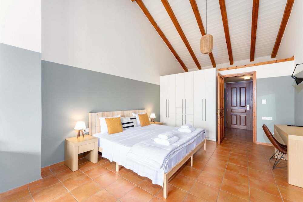 Фото Selina Kaminos Evia