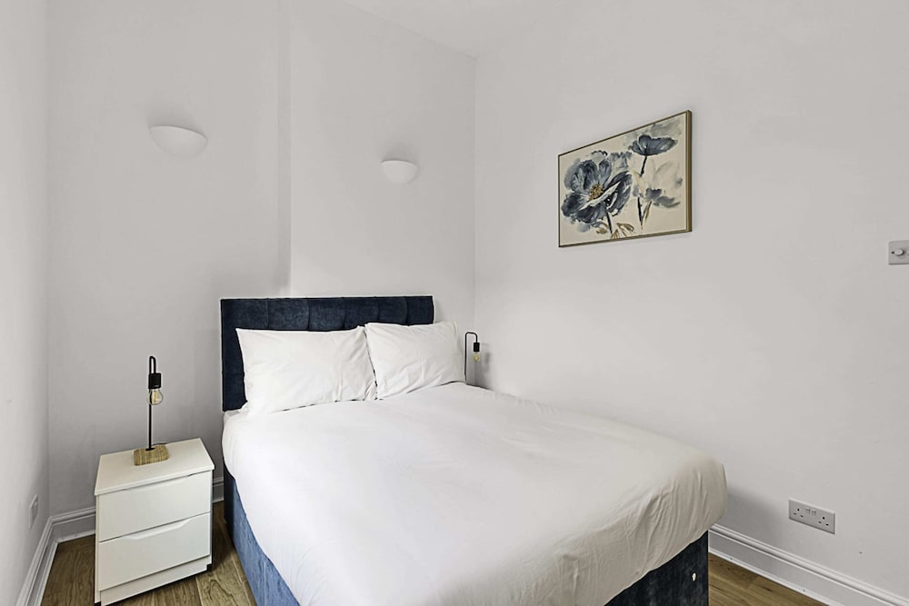 Фото Contemporary Oasis in Paddington