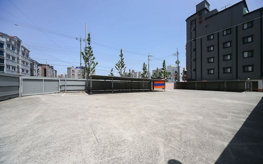 Фото Pohang Mundeok I