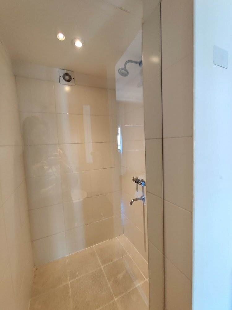 Фото Bens Downtown Apartments