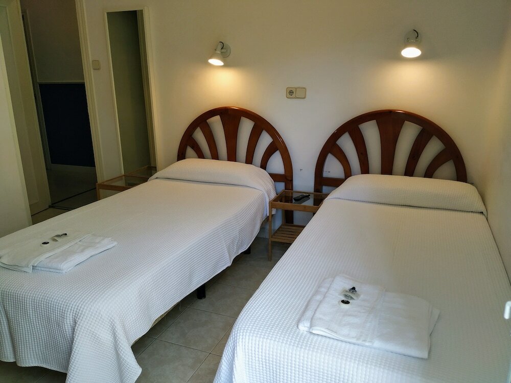 Фото Hostal Abitum Madrid