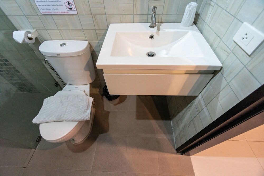 Фото Sunny Hostel Chiangmai @Tha Pae