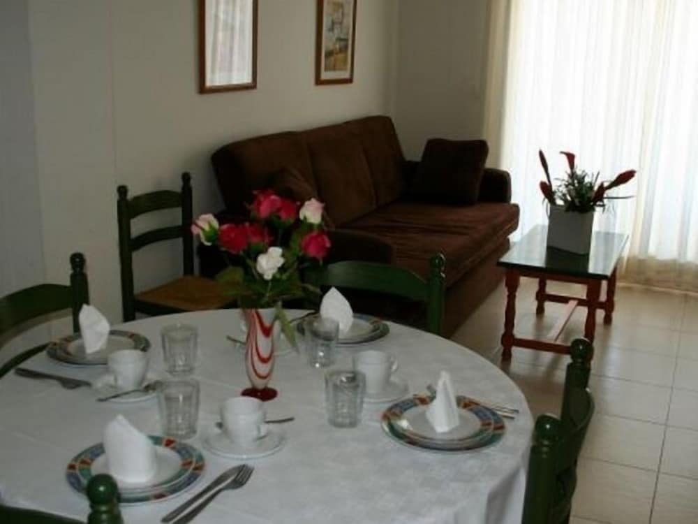 Фото Apartamentos El-Faro-45