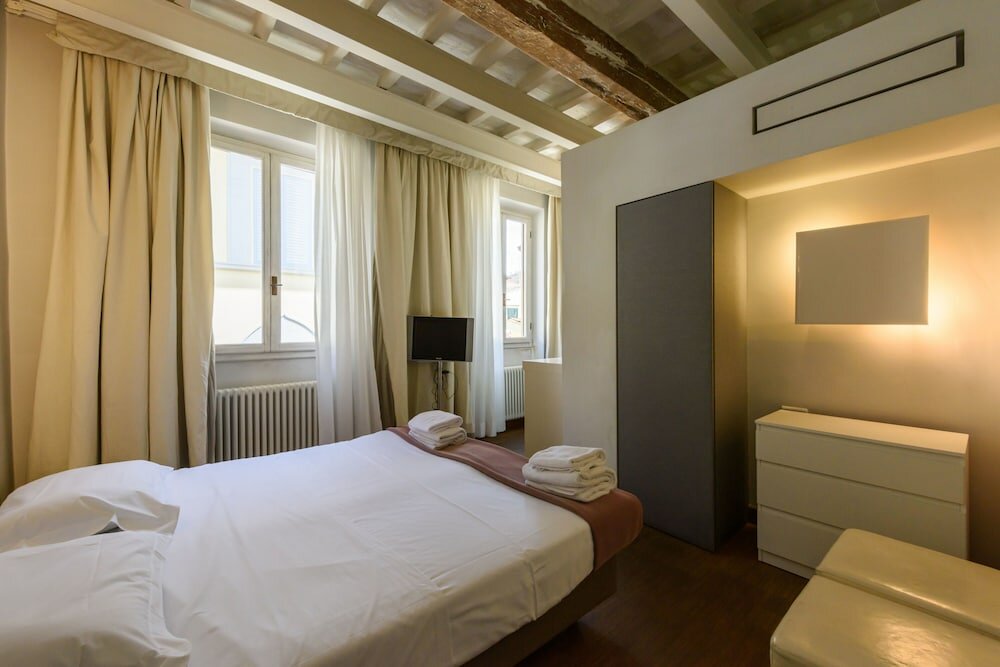 Фото Palazzotto Pitti