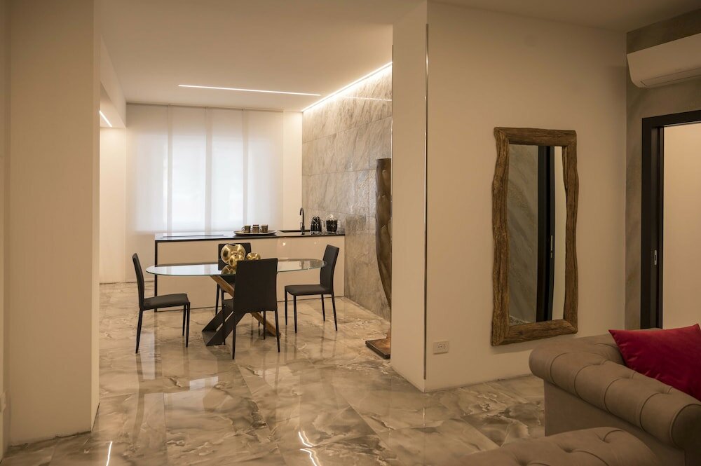 Фото VipVerona Luxury Apartment
