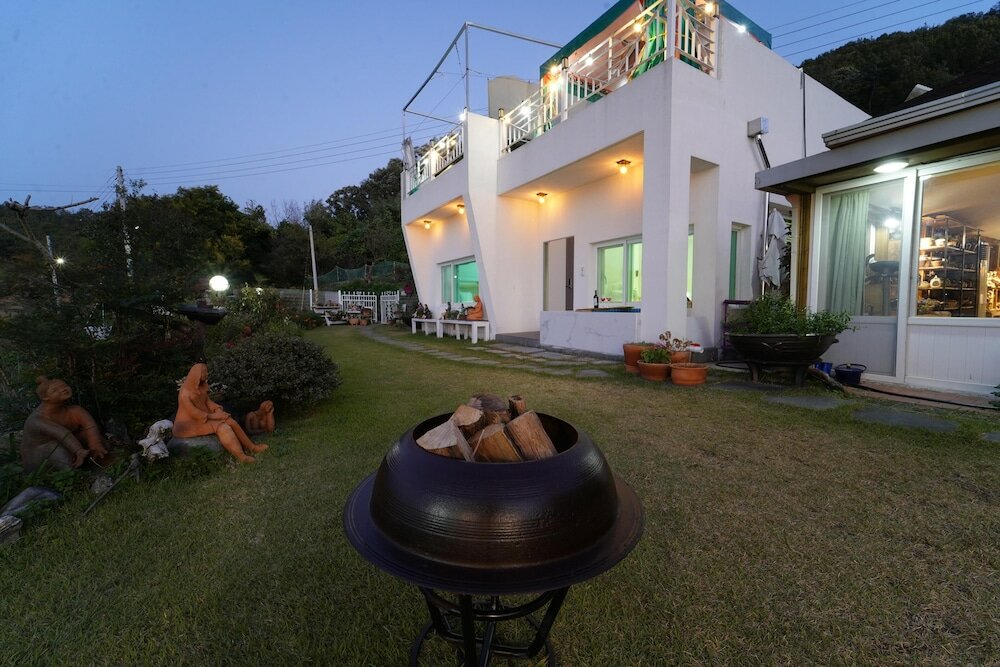 Фото Yeosu Artist Pension