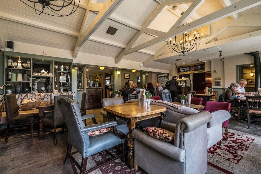 Фото The Rose & Crown Wimbledon