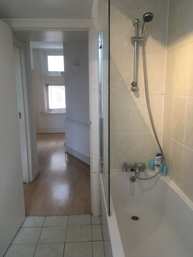 Фото London Bridge - Entire 2 Bedroom Apart