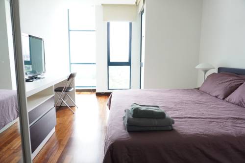 Фото Yelloduck Rooms & Apartments @ Casa Residency