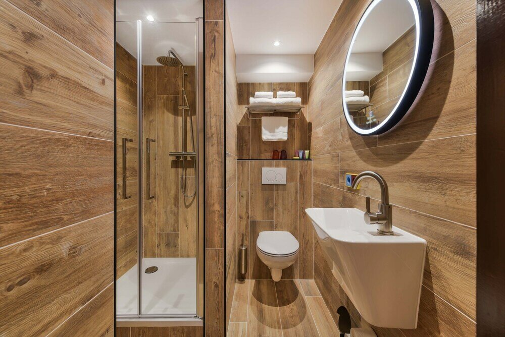 Фото The Monument Hotel