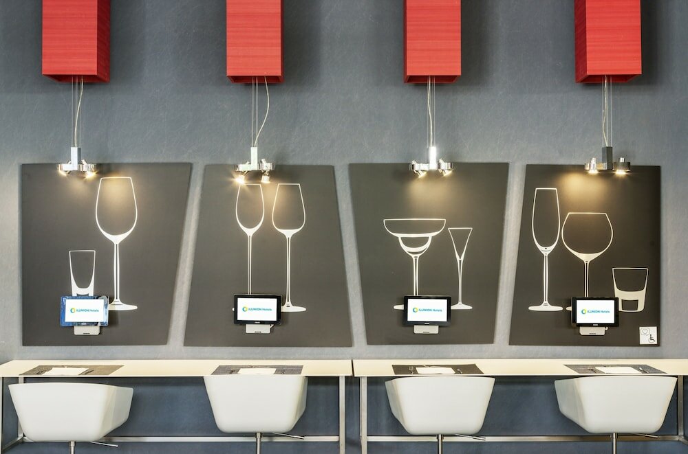 Фото Hotel Ilunion Atrium