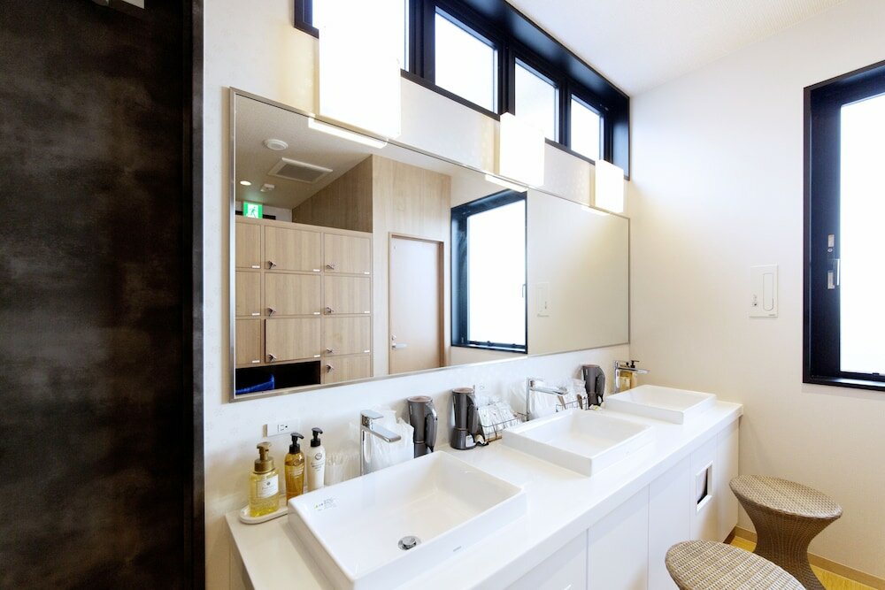 Фото Hotel Hillarys Shinsaibashi