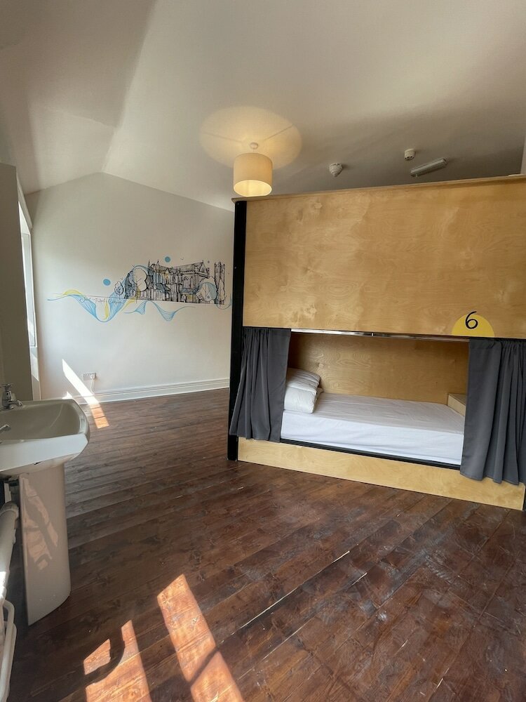 Фото Leevin Hostel George