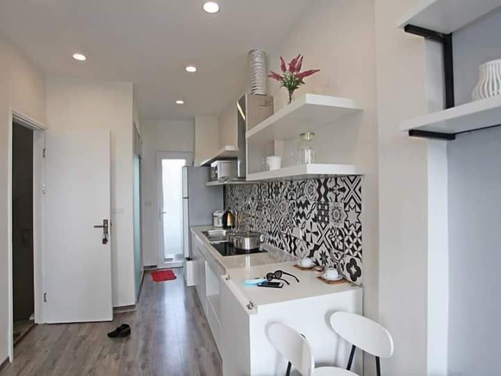 Фото Hanoi Home 2 - Lake view Apartment