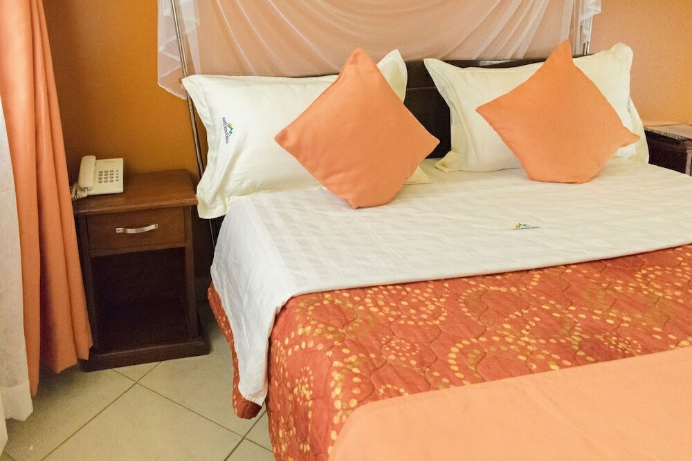 Фото Elgon Heights Motel