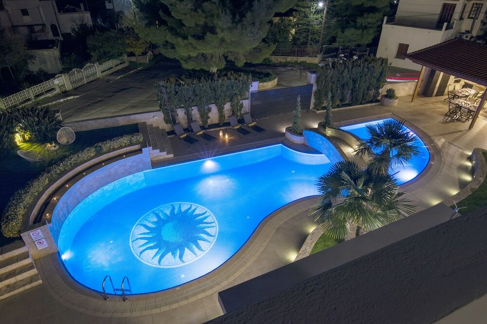 Фото Artdeco Luxury Suites