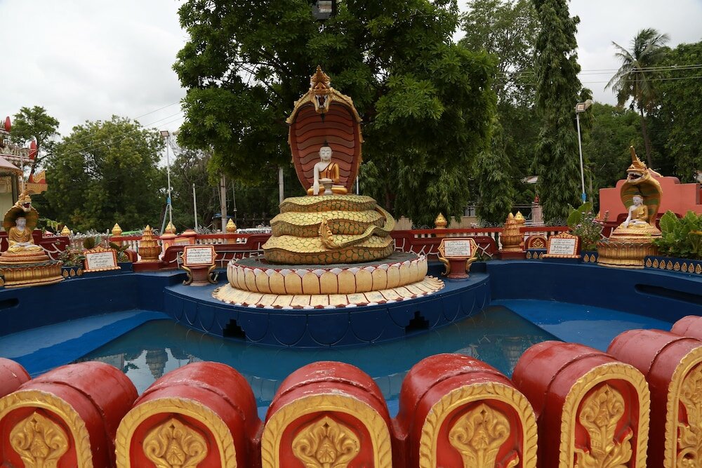 Фото The Floral Breeze Wun Zin Hotel