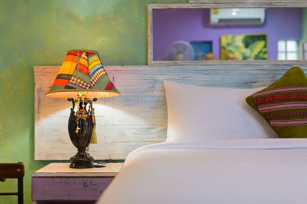 Фото Barefoot Hotel Kalim Beach Front