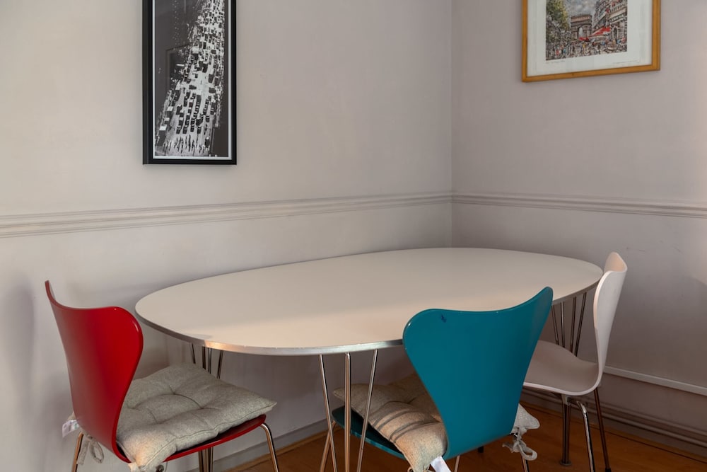 Фото Charming One Bed Abode In East Putney