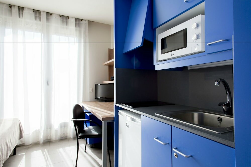 Фото Colegio Mayor La Concepción - Campus Accommodation