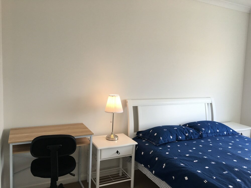 Фото Apple House Upper Point Cook