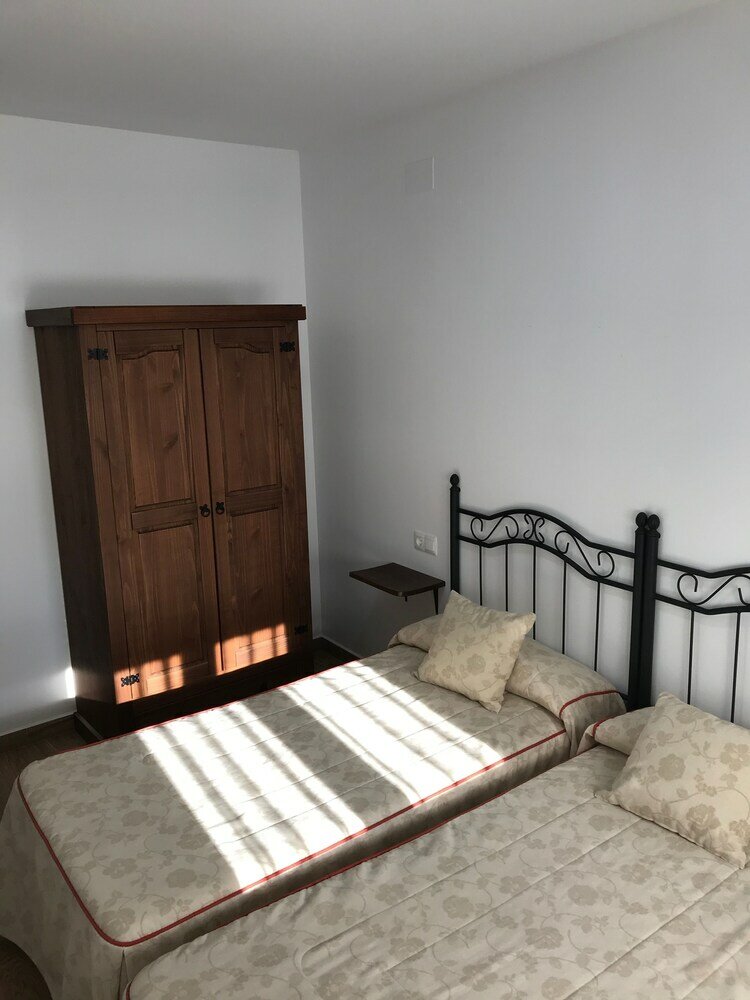 Фото Casa Rural Alonso Quijano 2