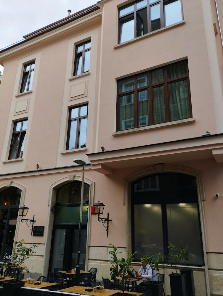 Фото отеля 3