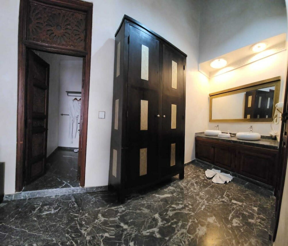 Фото Palais Aix Kabaj & SPA