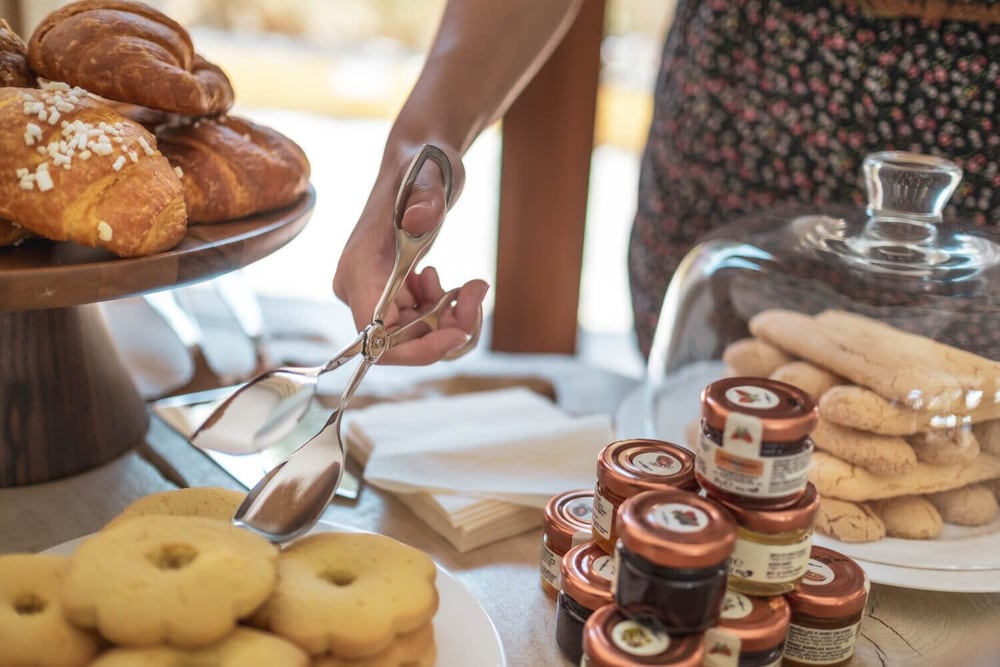 Фото Hotel Borgo Antico San Pantaleo