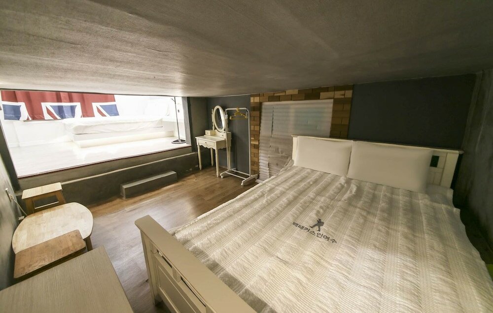 Фото Backpackers in Yeosu - Hostel