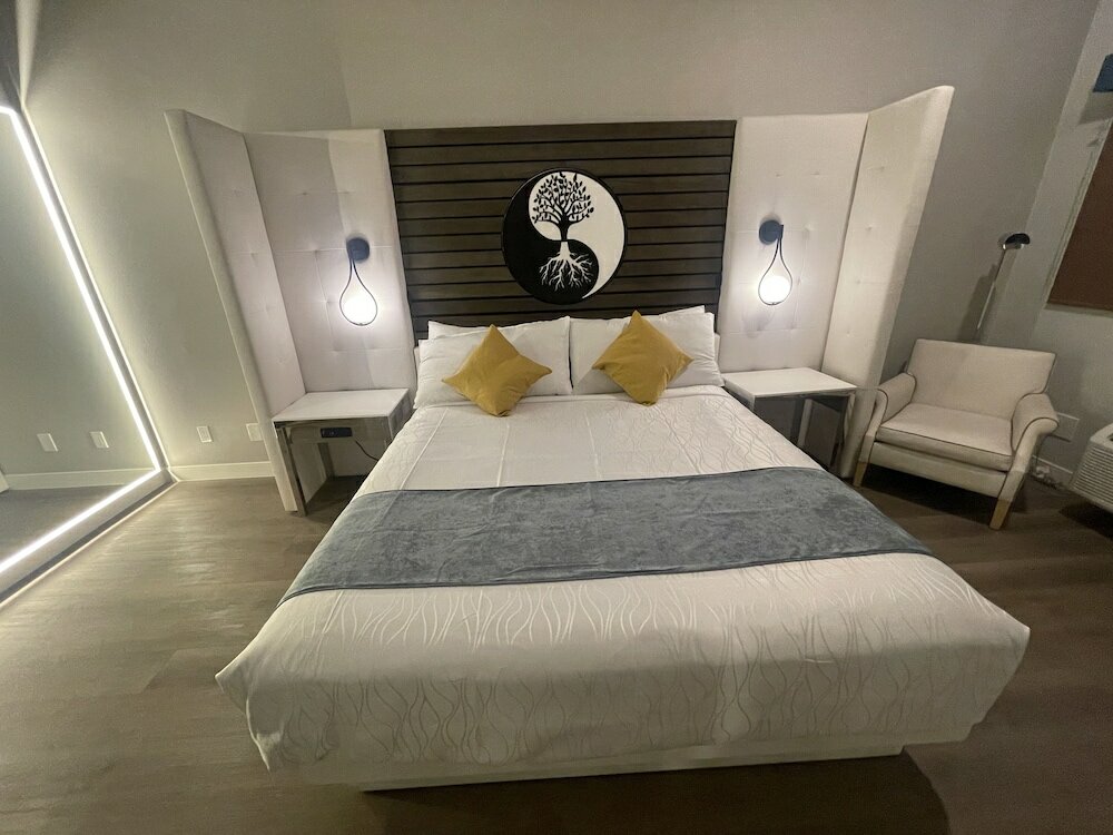 Фото Aspire Inn Studios & Spas