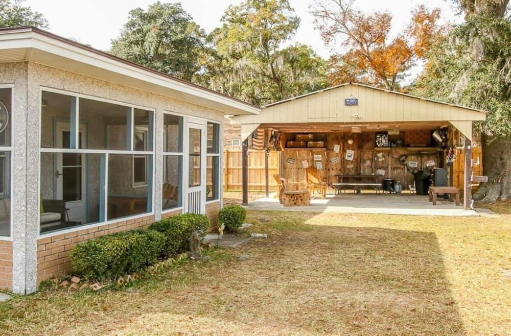 Фото Deep Water Dock and Home on the Ga Coast