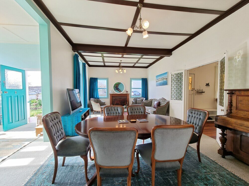 Фото 4 Bedroom Character House Papakura