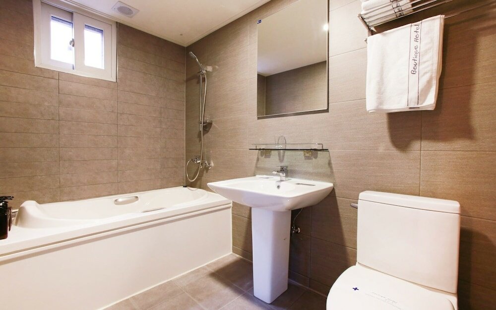 Фото Bucheon Boutique Hotel 375