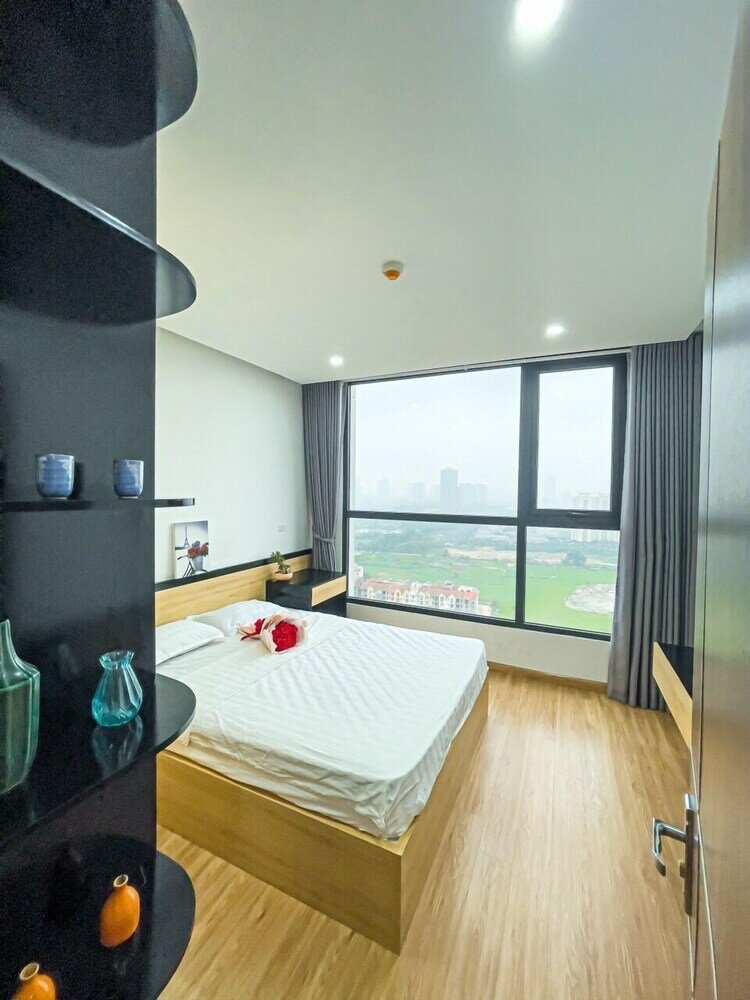 Фото Canh Apartment in Vinhomes Green Bay