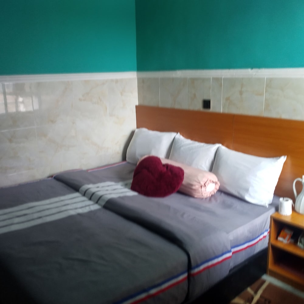 Фото Owee Suites